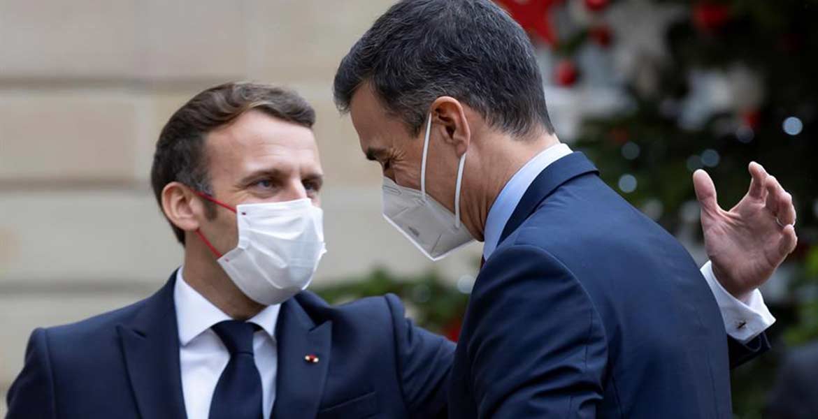 Macron da positivo a Covid-19 y confina a mandatarios de la UE