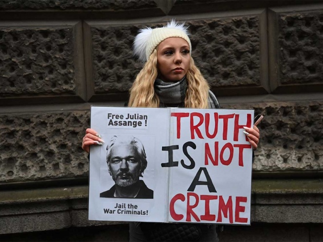 Victoria para Assange: jueza rechaza extraditarlo a EU