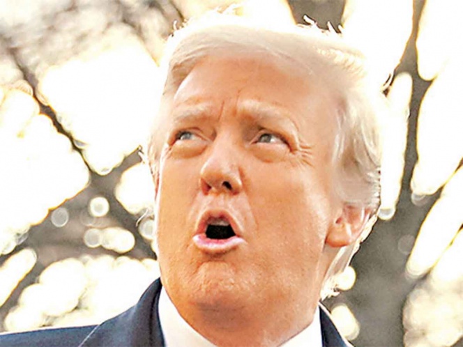 Congresistas acusan de traición a Trump