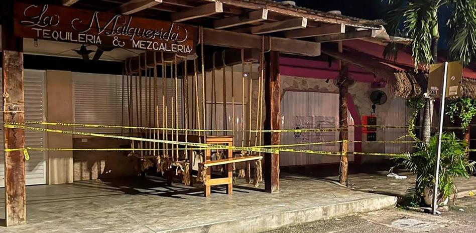 Balacera en bar de Tulúm deja dos extranjeros muertos