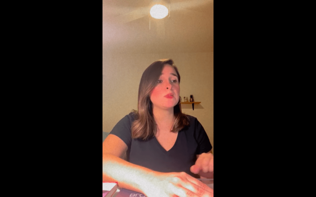 Tengo 5 años siendo acosada y amenazada de muerte por un alumno: Maestra de Nuevo León