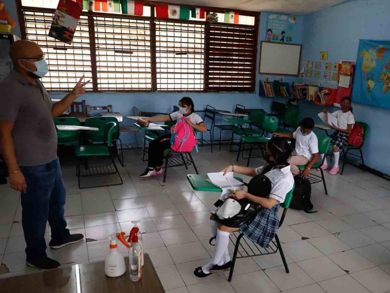 Alistan para enero la reapertura de 460 planteles queretanos que tenían daños