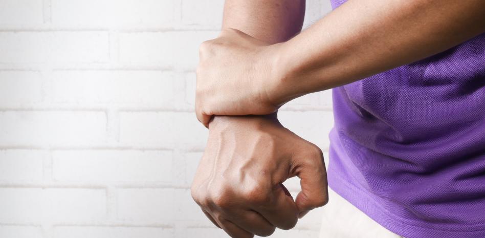 El dolor de articulaciones es frecuente en personas de edad avanzada