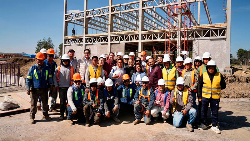 La Primera Parada Gubernamental de Año Nuevo: Sheinbaum Inaugura Ruta por Tlaxcala y Hidalgo con Objetivos de Desarrollo y Prosperidad para los Ciudadanos.