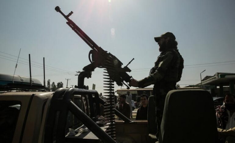 Afganistán acusa a Pakistán de violar su espacio aéreo tras ataques en Kabul