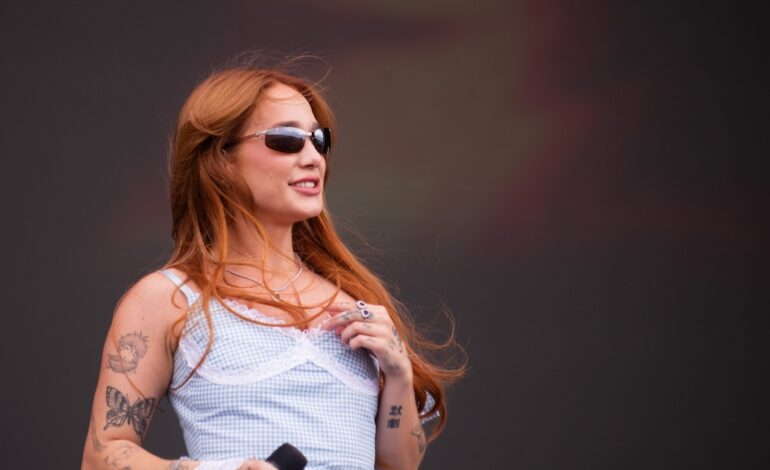 Ángela Torres recibe una oferta explosiva que podría definir su futuro profesional