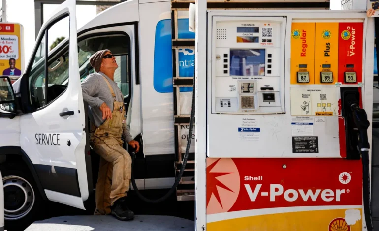 Impacto en el bolsillo: Estos estados sufrirán el mayor golpe por el alza de gasolina ante un conflicto con Irán